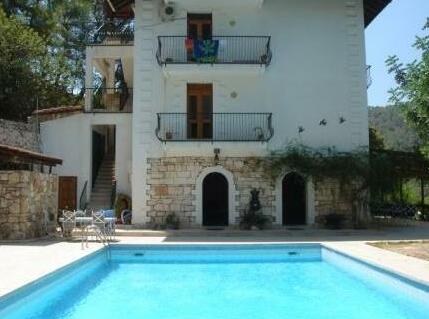 Adrasan Your Home Pearl Hotel Car Rental