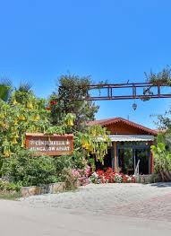 Cinderella Hostel Bungalow rent a car