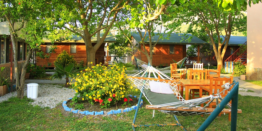 Sera Hostel rent a car