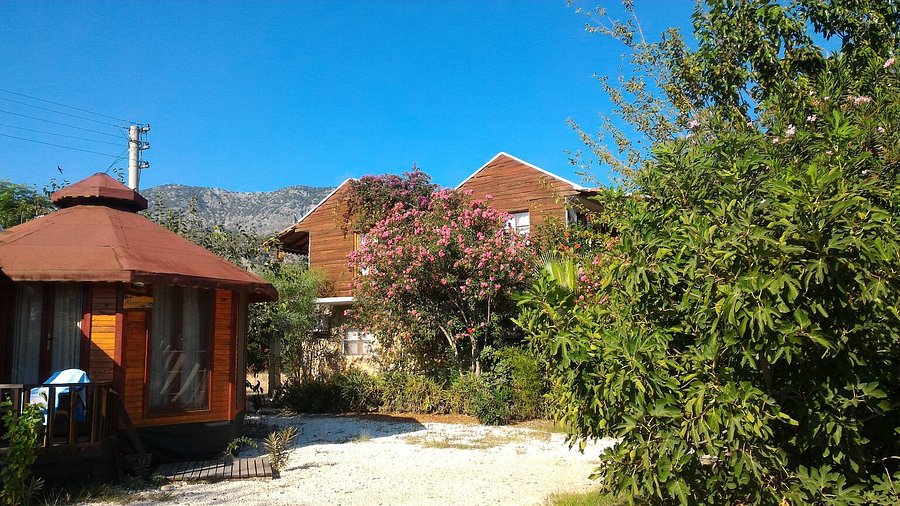 Sahin Hostel rent a car