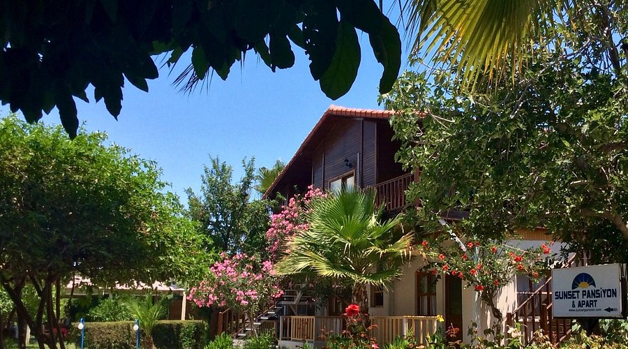 Sunset Hostel Apart Hotel rent a car