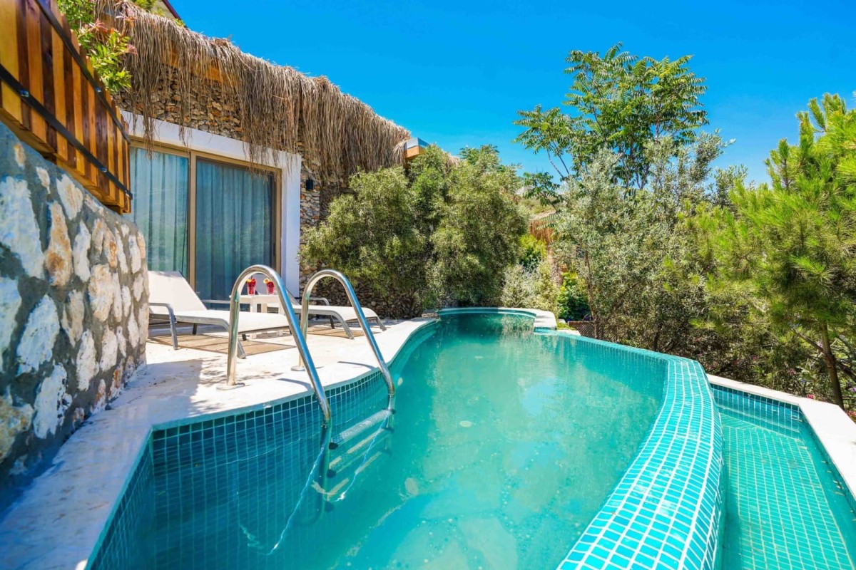 İlimyra Hotel rent a car