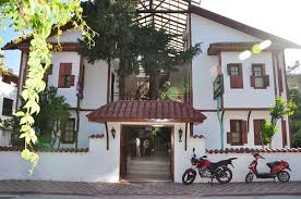 Kaliptus Hotel rent a car