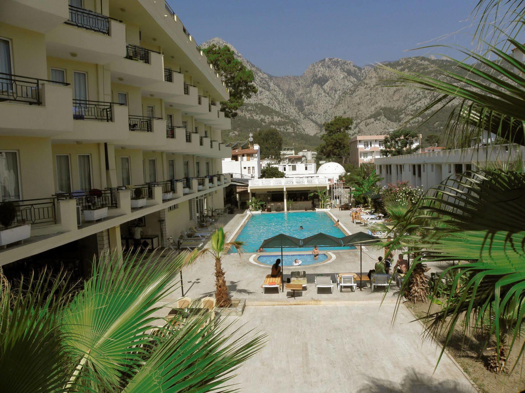 Endam Hotel car rental