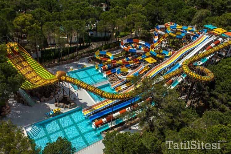 Nirvana Lagoon Villas Suites Spa rent a car