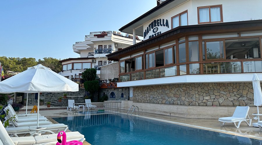 Naturella Hotel Apart rent a car