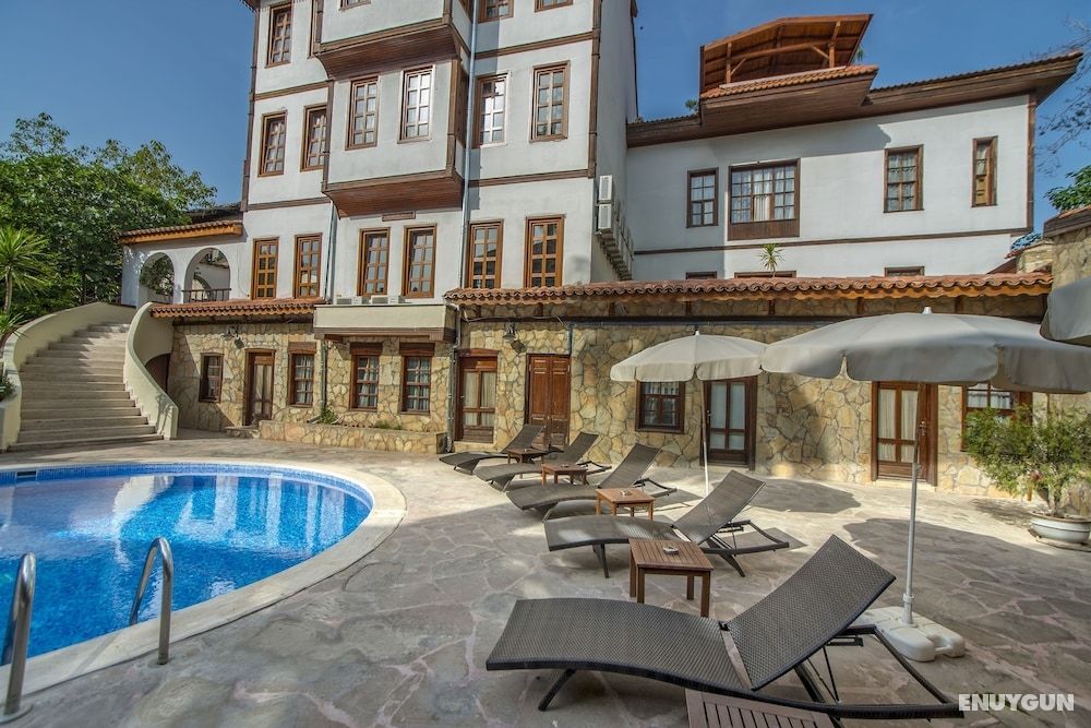 Argos Hotel car rental