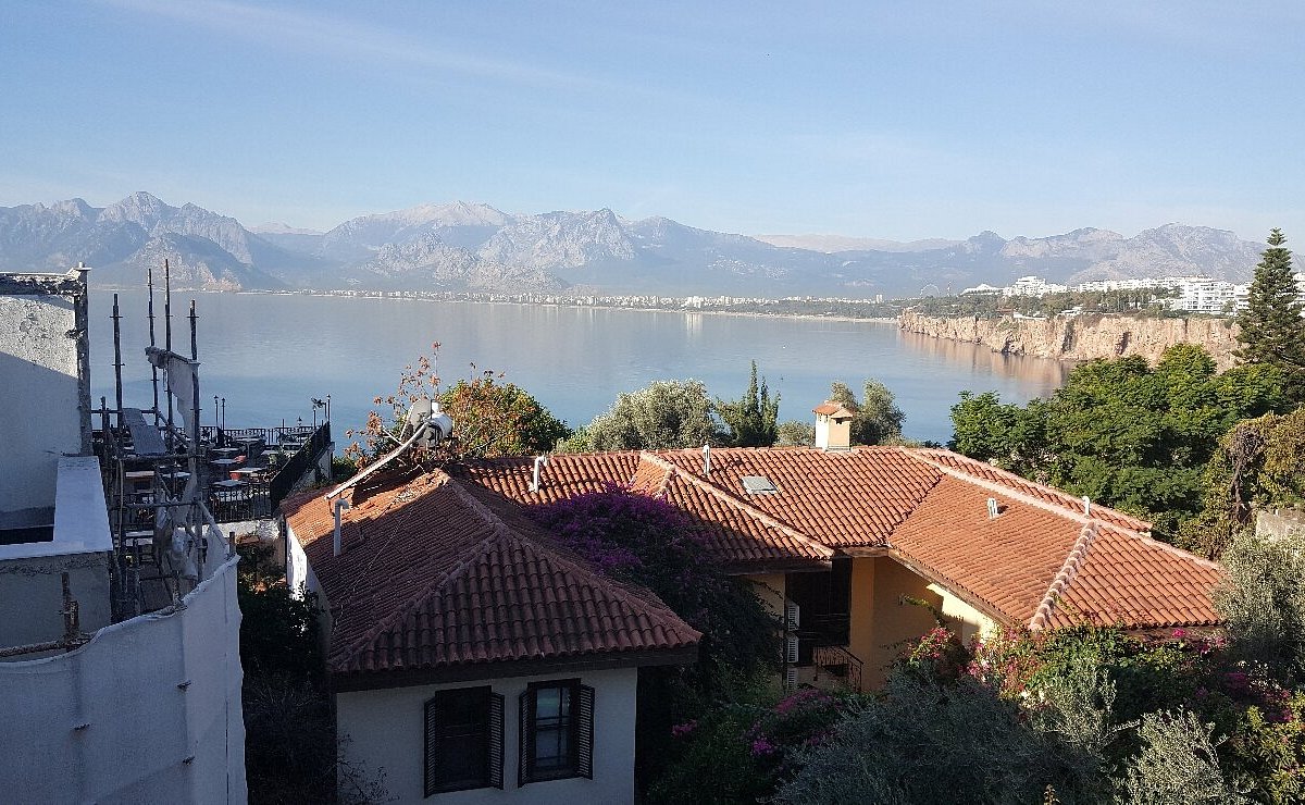 Ozmen Guesthouse car rental