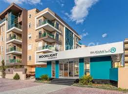 Moonlight Residence rent a car