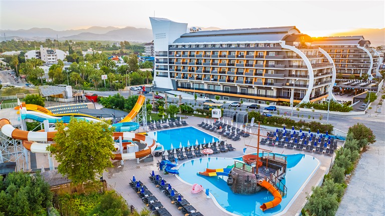 Senza The Inn Resort Spa car rental