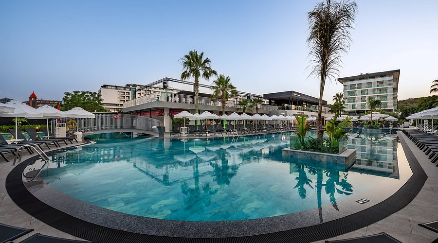 White City Resort Spa car rental