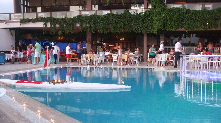 Akropol Resort Spa rent a car