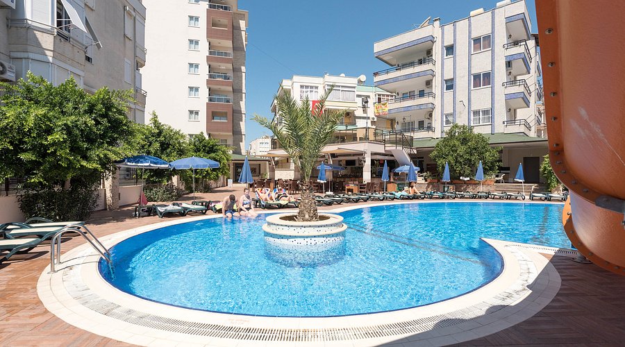 Almera Apart Hotel rent a car