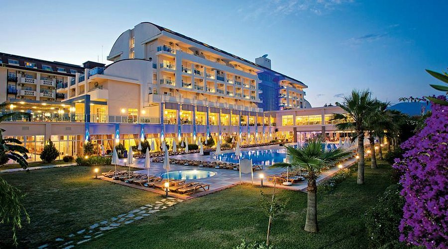 Titan Select Hotel car rental