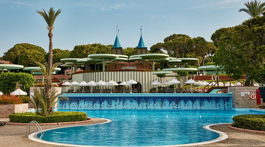 Gloria Verde Resort car rental