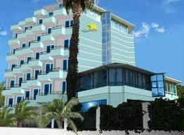 La Vella Hotel rent a car