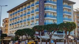 Parador Beach Hotel rent a car