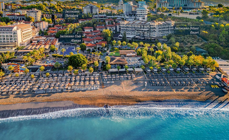 Justiniano Deluxe Resort rent a car