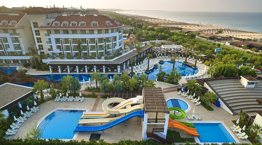 Sunis Evren Beach Resort Hotel Mietwagen