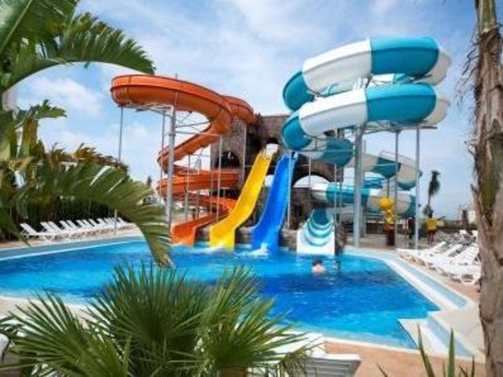 Lara Family Club Hotel rent a car