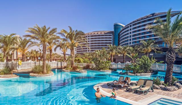 Royal Wings Hotel Mietwagen