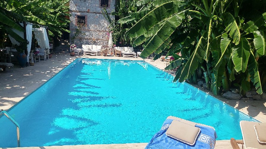 Han Boutique Hotel rent a car