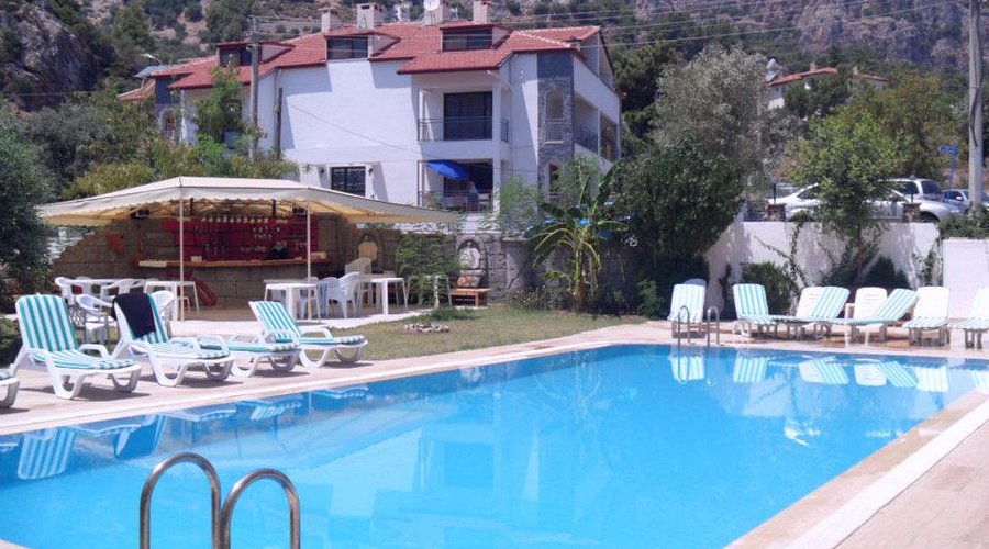 Zeus Turunç Hotel car rental