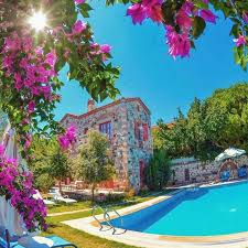 Alacati Zeytin Konak Hotel car rental