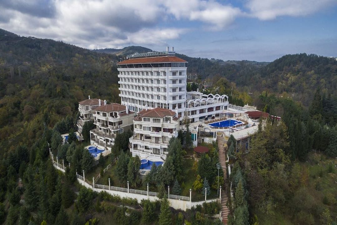 Thermalium Wellness car rental