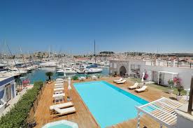 Cesme Marina Guest House car rental