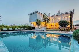 Ev Bharat car rental