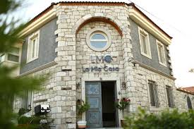 La Mia Casa Hotel car rental