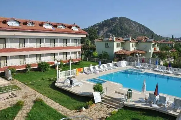 Dalyan Palmiye Resort Hotel rent a car
