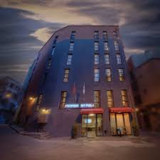 Vavien Hotel car rental