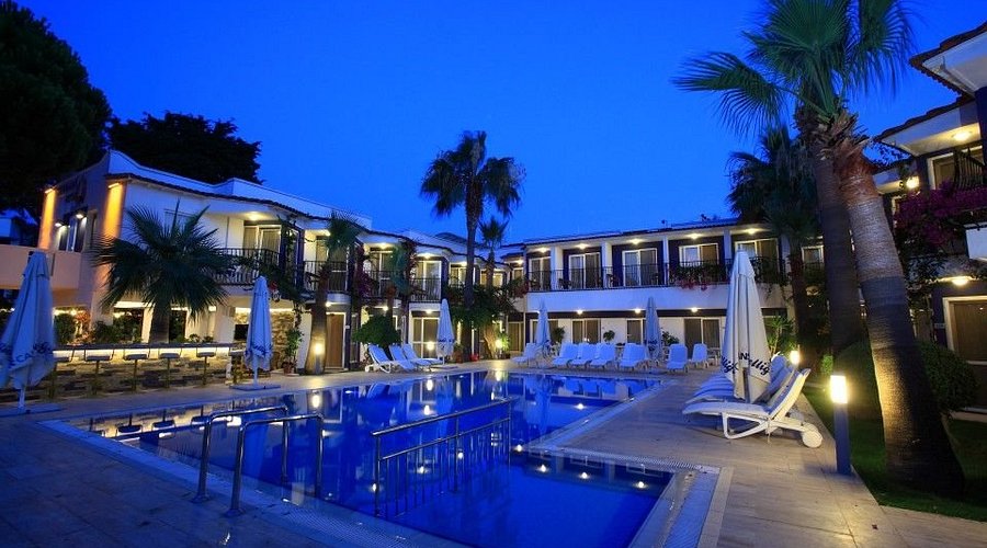 Catamaran Hotel Bodrum rent a car