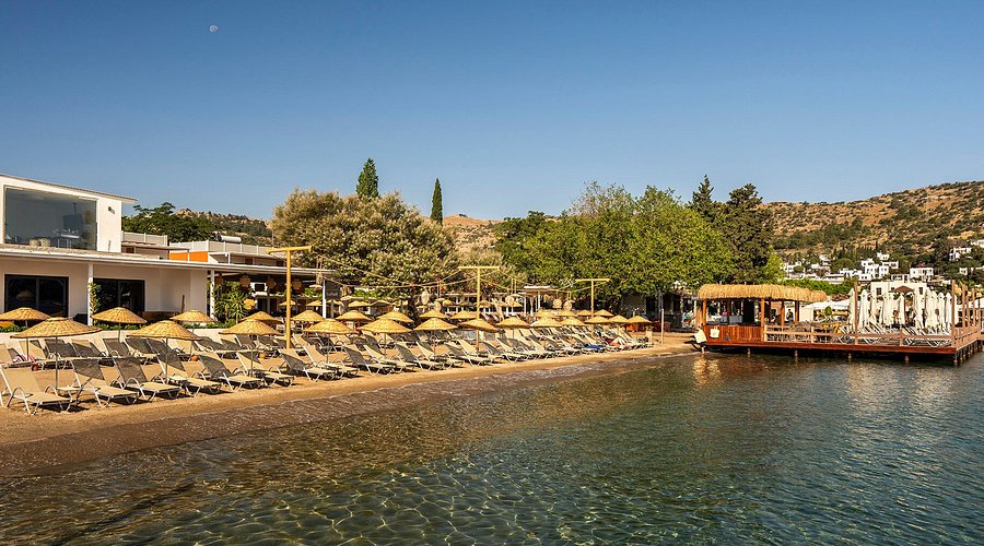 Daphnis Hotel Golturkbuku rent a car