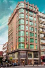 Bentley By Molton car rental