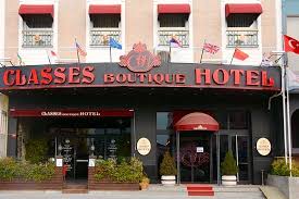 Classes Boutique Hotel car rental
