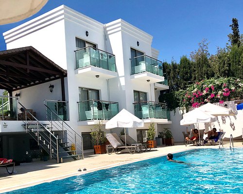 Гюн Ай Отель Гюмбет арендовать автомобиль