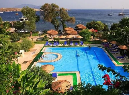 ​Gundem Resort araç kiralama