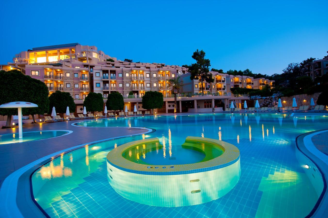 Hilton Bodrum Turkbuku Resort Spa Mietwagen