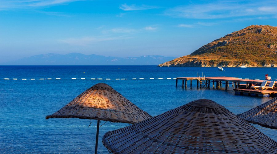 Liv Hotel by Bellazure araç kiralama