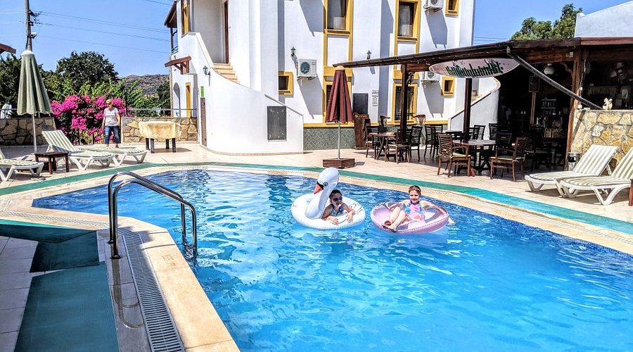 Lemon Tree Apart Hotel Mietwagen