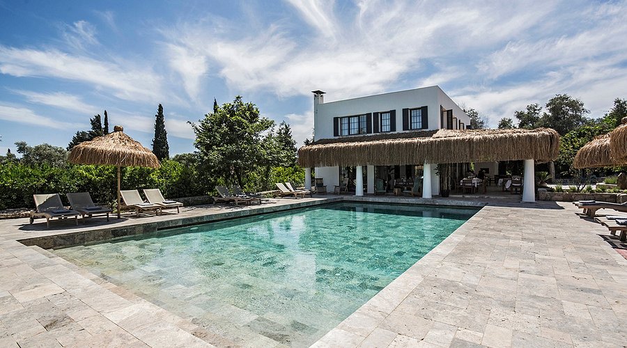 Savra Bodrum rent a car