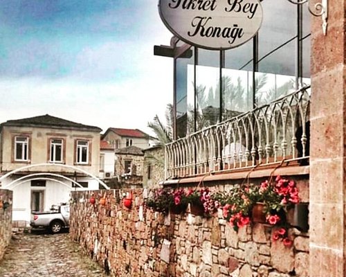 Fikretbey Konagi rent a car