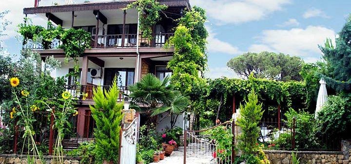 Gunebakan Taliani Hotel rent a car