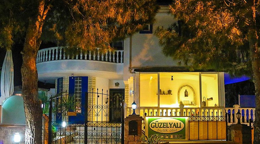 Guzelyali Butik Hotel rent a car