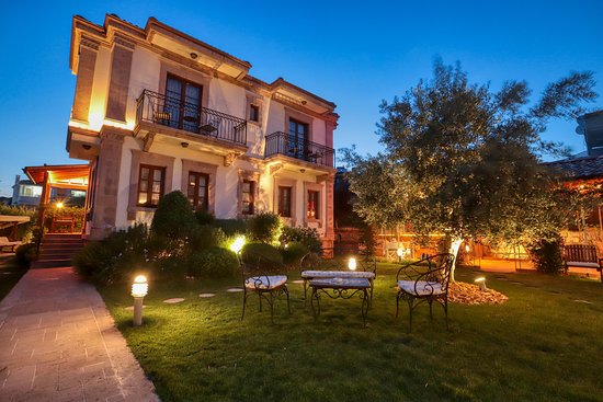 Tas Bahce Butik Hotel rent a car