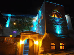 Dilek Tepesi Cave Hotel rent a car