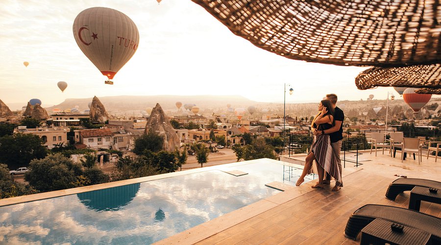 Doors Of Cappadocia rent a car